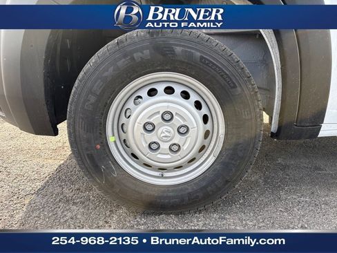 New 2026 RAM ProMaster 2500 w/ Convenience Group image 11