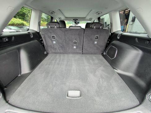 Used 2022 Jeep Grand Cherokee Limited 4xe image 16