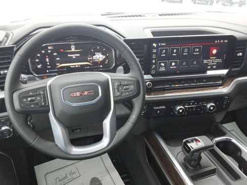 New 2026 GMC Sierra 1500 Elevation w/ Preferred Package image 17