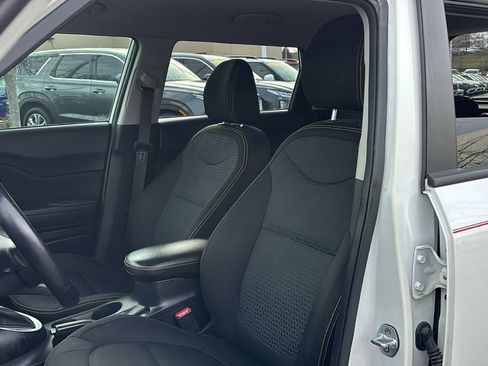 Used 2016 Kia Soul + w/ Designer's Package image 10