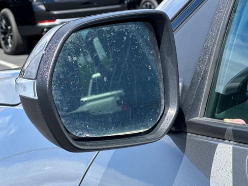 Used 2025 Chevrolet Traverse Z71 image 50