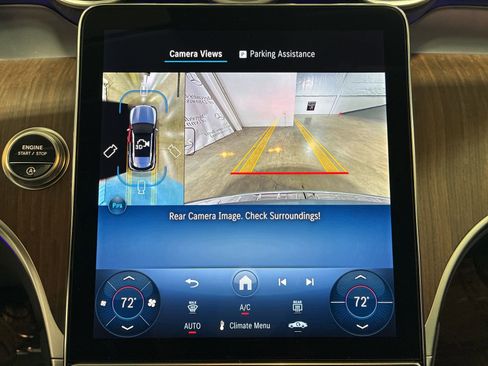 Used 2025 Mercedes-Benz GLC 300 4MATIC image 18