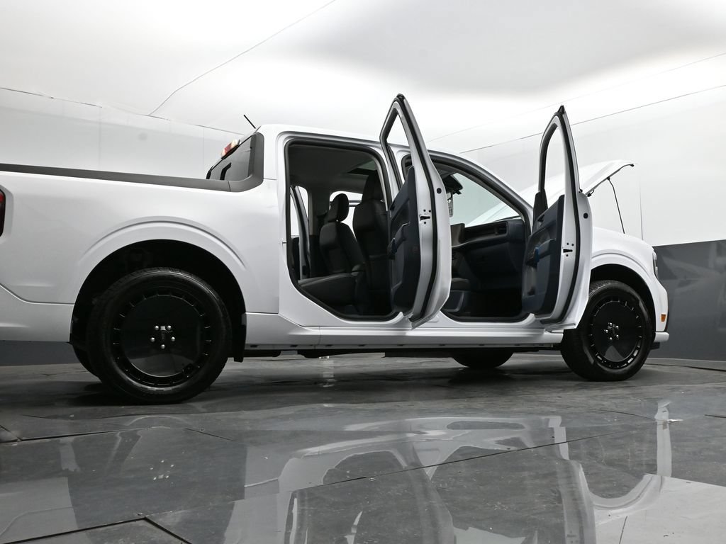 Certified 2025 Ford Maverick Lobo AWD/4WD image 40