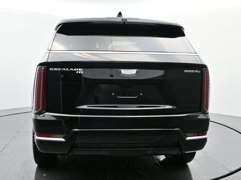New 2025 Cadillac Escalade IQ Luxury 2 image 4