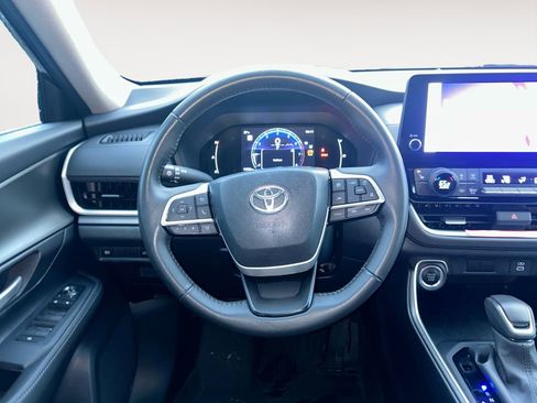 Used 2024 Toyota Grand Highlander XLE image 14