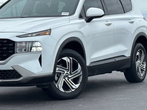 Used 2022 Hyundai Santa Fe SE AWD/4WD image 3