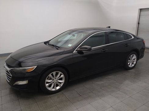Used 2021 Chevrolet Malibu LT FWD image 2