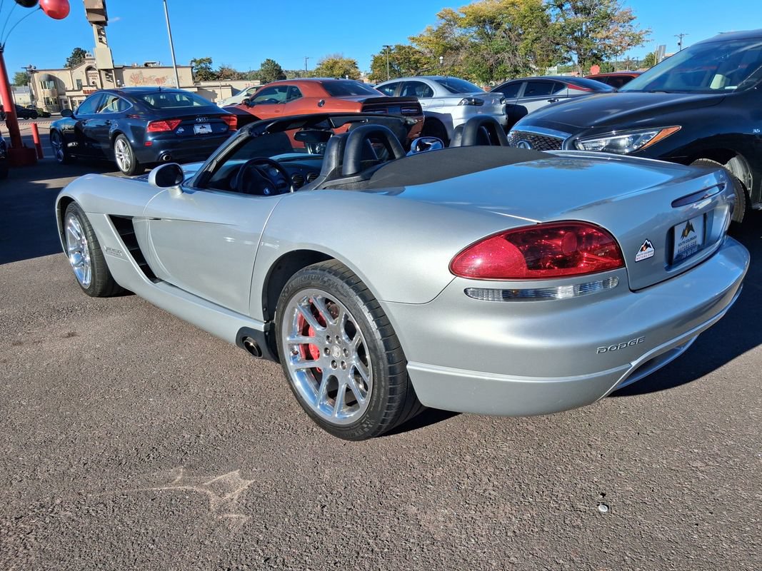 Used 2004 Dodge Viper SRT-10 RWD image 11