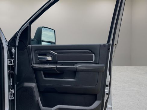 Used 2026 RAM 2500 Big Horn AWD/4WD image 30