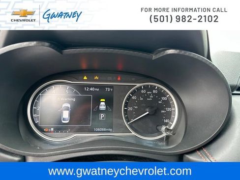 Used 2020 Nissan Versa SR w/ Convenience Package FWD image 15