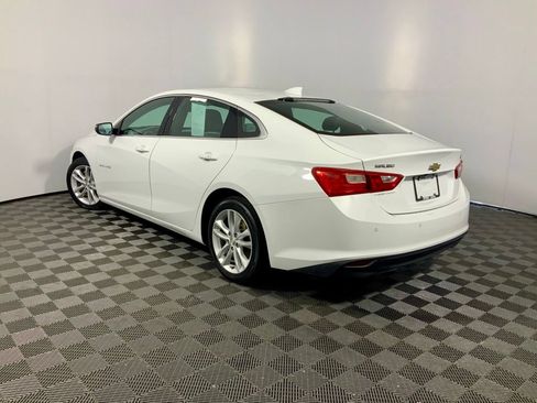 Used 2017 Chevrolet Malibu Hybrid w/ Leather Package FWD image 11