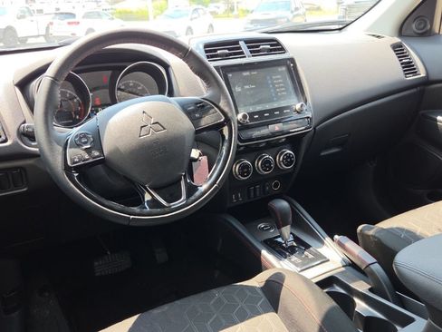 Used 2026 Mitsubishi Outlander Sport LE AWD/4WD image 9