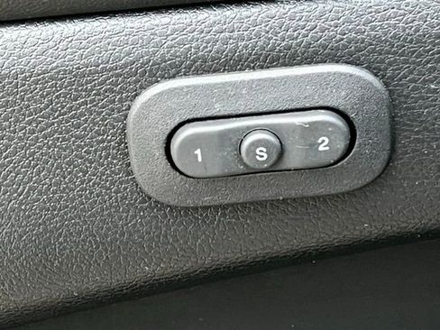 Used 2022 Jeep Grand Cherokee Limited image 41