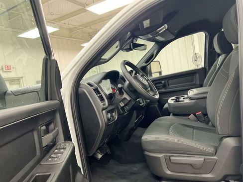 New 2026 RAM 2500 Tradesman AWD/4WD image 19
