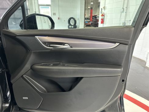 Used 2018 Cadillac XT5 Premium Luxury FWD image 27
