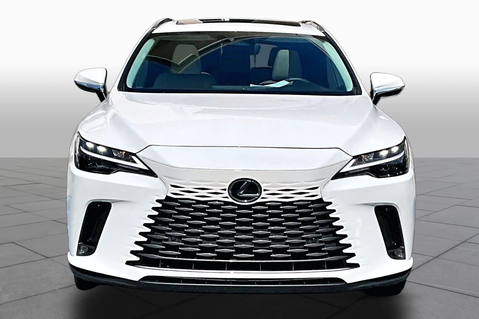 Used 2024 Lexus RX 350 Premium w/ Cold Area Package AWD/4WD image 4