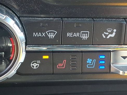 Used 2022 Ford F150 Lariat w/ Equipment Group 502A High image 23