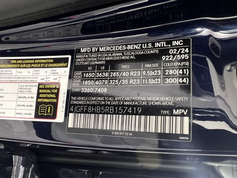 Used 2024 Mercedes-Benz Maybach GLS 600 4MATIC image 34