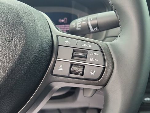 Used 2025 Honda Accord EX-L image 19