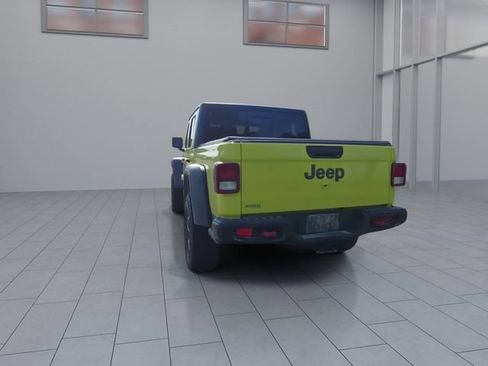 Used 2023 Jeep Gladiator Rubicon w/ Cold Weather Group AWD/4WD image 7