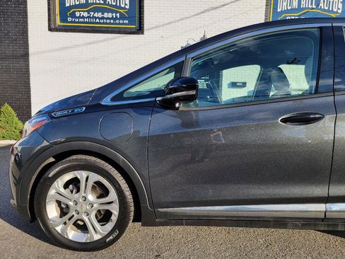 Used 2019 Chevrolet Bolt LT FWD image 9