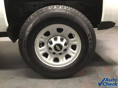Used 2018 Chevrolet Silverado 3500 W/T w/ Snow Plow Prep Package AWD/4WD image 23