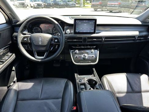 Used 2022 Lincoln Corsair AWD w/ Premium Package image 37