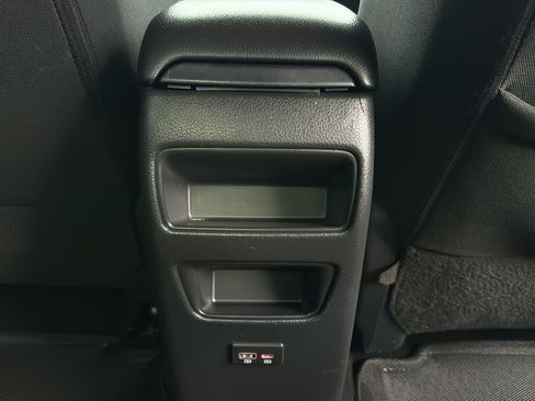 Used 2019 Nissan Sentra SV FWD image 30