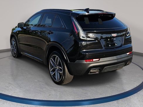 Used 2022 Cadillac XT4 Sport w/ Enhanced Visibility Package FWD image 7