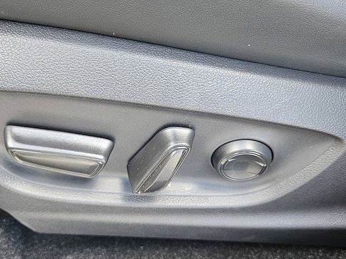 Used 2025 Toyota Crown image 20