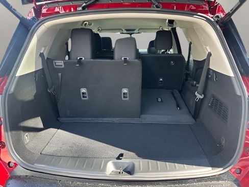 Certified 2026 Nissan Pathfinder SV AWD/4WD image 26