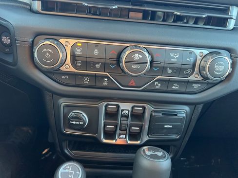 New 2026 Jeep Wrangler Sahara image 32