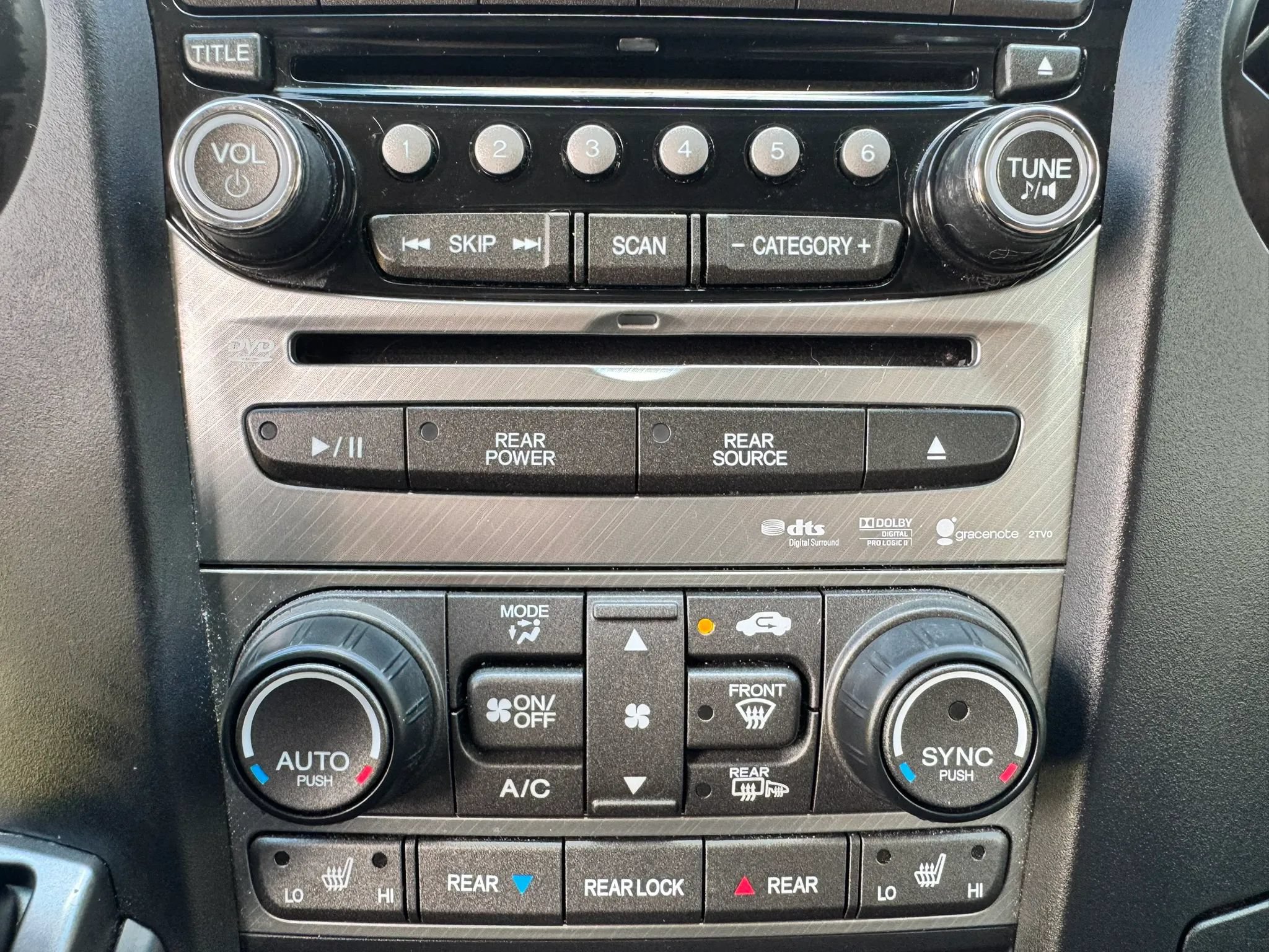 Used 2015 Honda Pilot Touring image 34