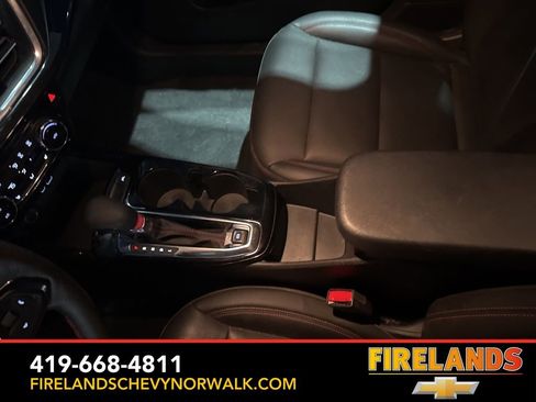 Used 2025 Chevrolet Trax RS w/ Driver Confidence Package image 20