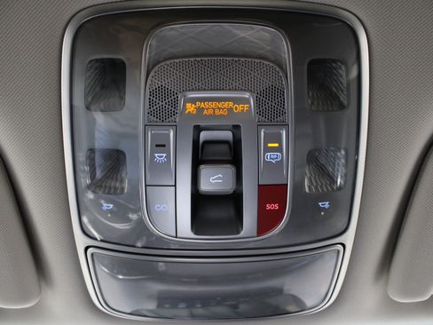 Used 2024 Genesis GV70 2.5T w/ Select Package image 24