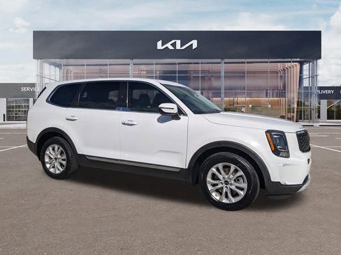 Certified 2021 Kia Telluride LX image 4