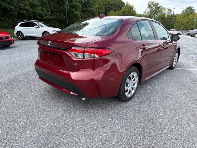 Used 2022 Toyota Corolla LE FWD image 7