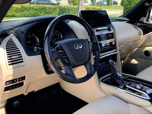 Used 2024 INFINITI QX80 Sensory w/ Cargo Package image 17