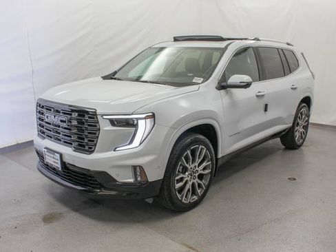 New 2026 GMC Acadia Denali Ultimate w/ LPO, Floor Liner Package AWD/4WD image 5