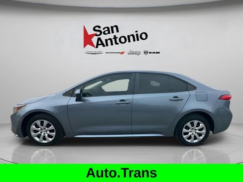 Used 2024 Toyota Corolla LE FWD image 8