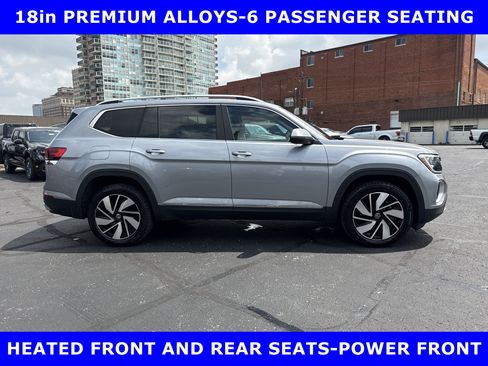 Used 2024 Volkswagen Atlas SEL AWD/4WD image 2
