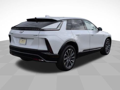 New 2025 Cadillac Lyriq Sport image 5