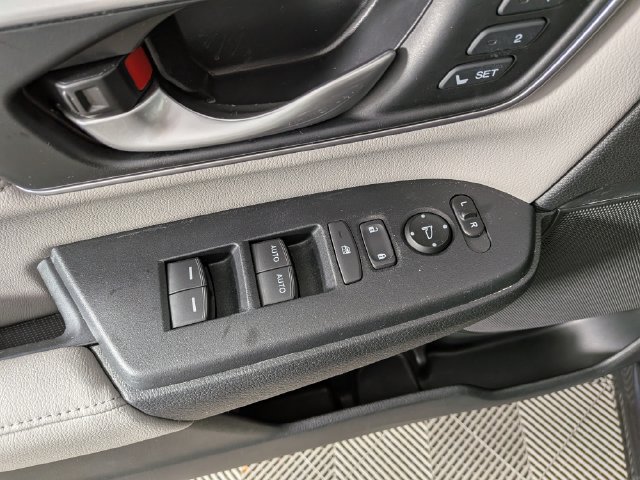 Used 2019 Honda CR-V EX-L image 14