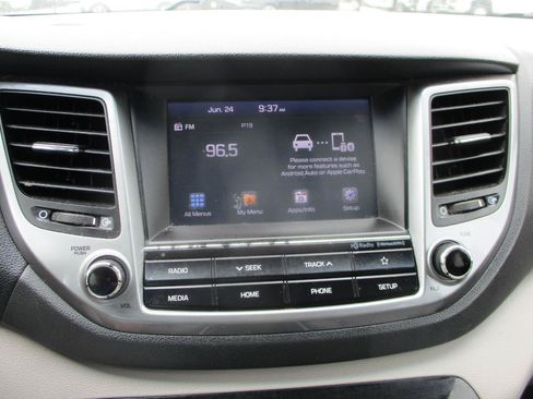 Used 2018 Hyundai Tucson SEL FWD image 16