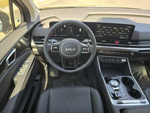 New 2026 Kia Carnival Hybrid FWD image 6