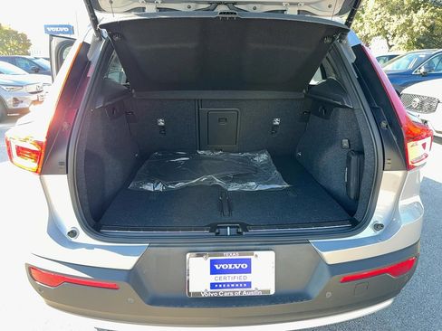 Used 2023 Volvo XC40 B5 Plus w/ Protection Package Premier image 26