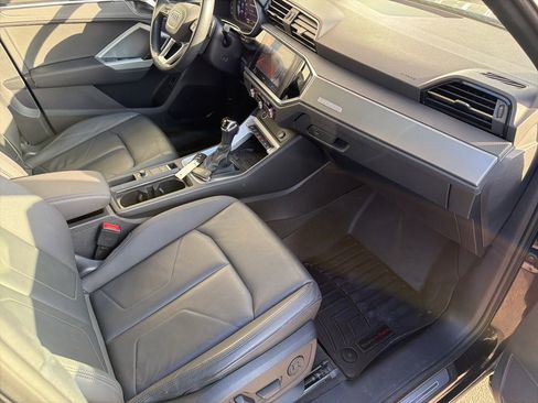 Used 2021 Audi Q3 2.0T Premium Plus w/ Premium Plus Package image 19