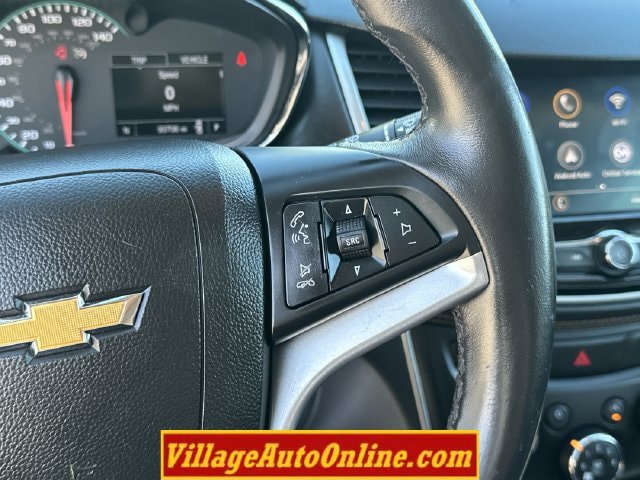 Used 2020 Chevrolet Trax LT w/ Driver Confidence Package AWD/4WD image 23