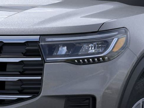 New 2025 Ford Explorer Active AWD/4WD image 18