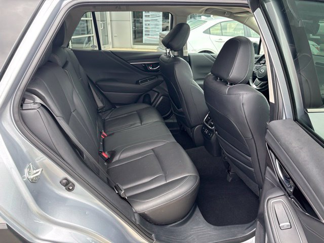 Used 2024 Subaru Outback Limited AWD/4WD image 31